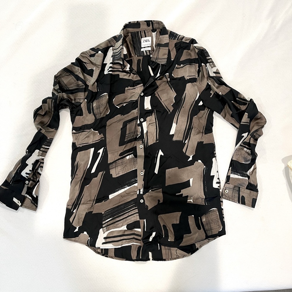 Zara Button Down Shirt Geometric sz M